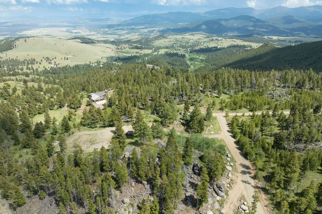 53 Skihi Peak Drive Clancy MT 59634