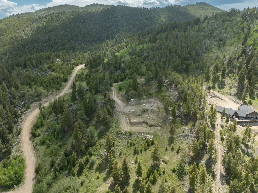 53 Skihi Peak Drive Clancy MT 59634