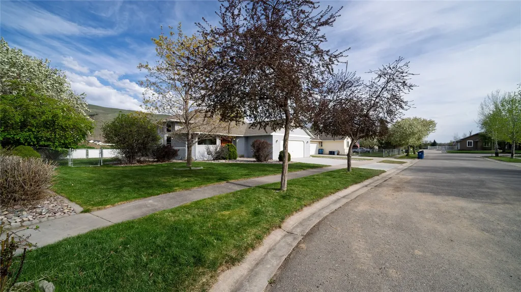 12110 Expedition Court Lolo MT 59847