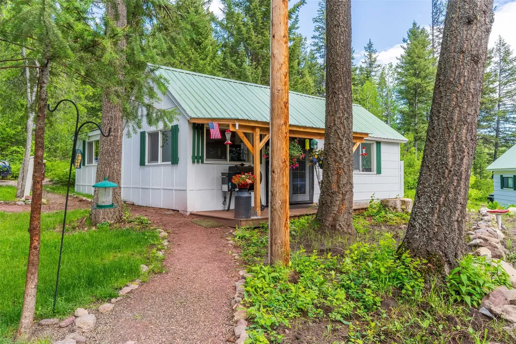1449 Grizzly Spur West Glacier MT 59936