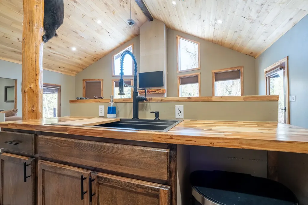 14537 Big Rock Way Bigfork MT 59911