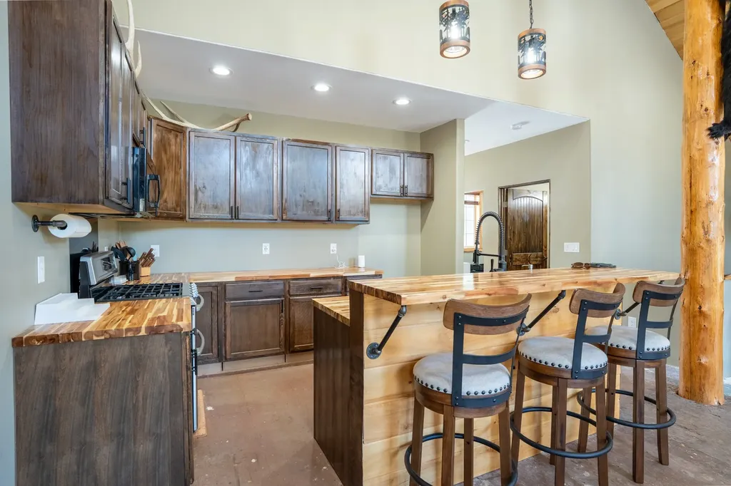 14537 Big Rock Way Bigfork MT 59911