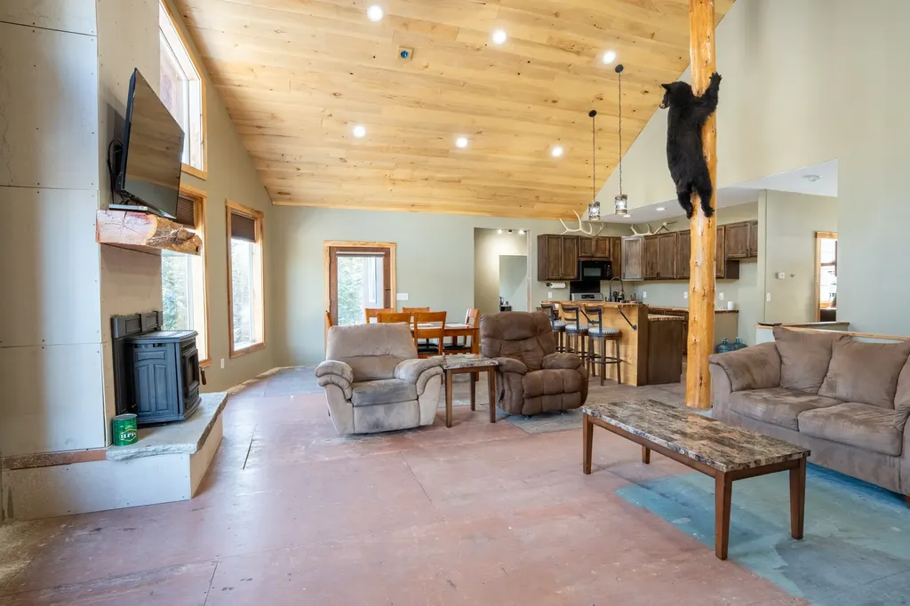 14537 Big Rock Way Bigfork MT 59911