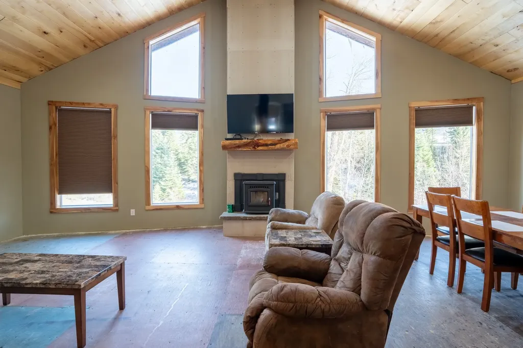 14537 Big Rock Way Bigfork MT 59911