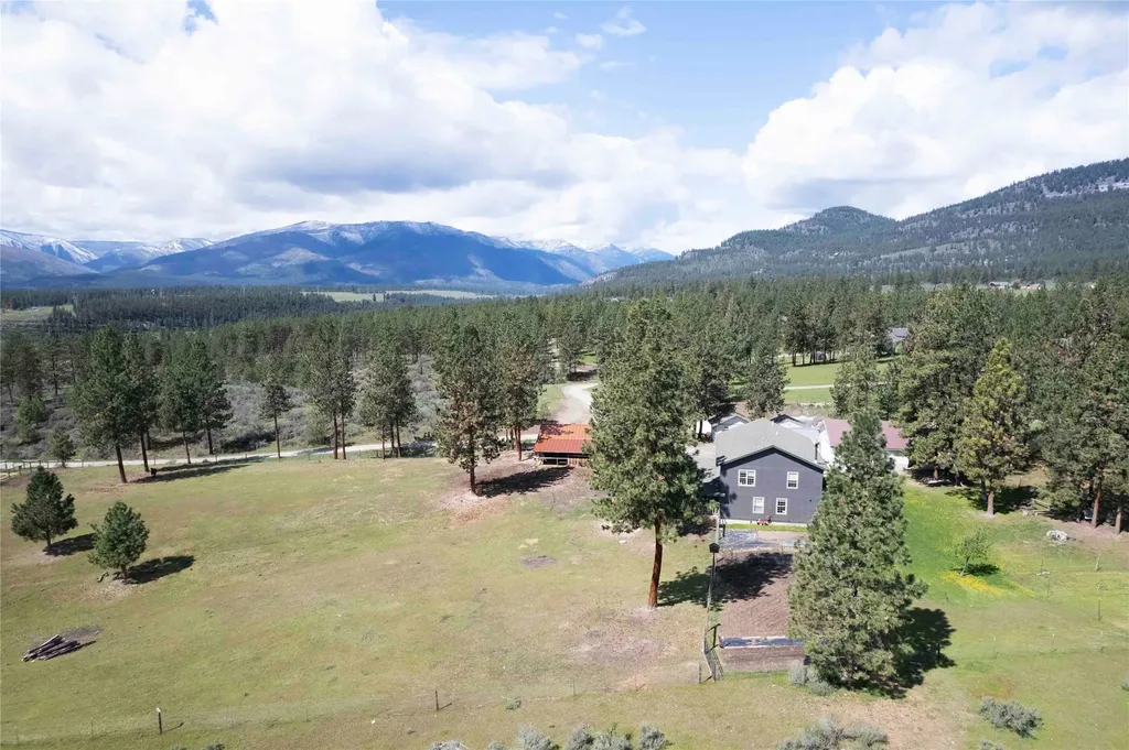 22 Pine Meadow Lane Plains MT 59859
