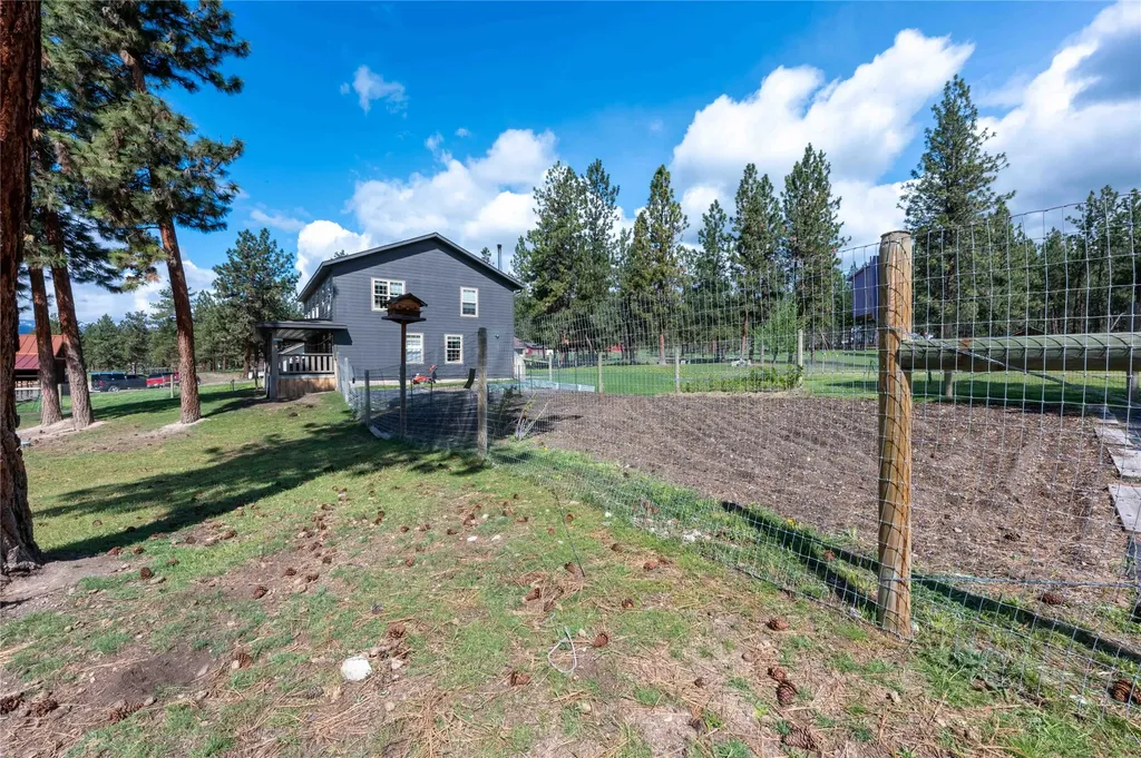 22 Pine Meadow Lane Plains MT 59859