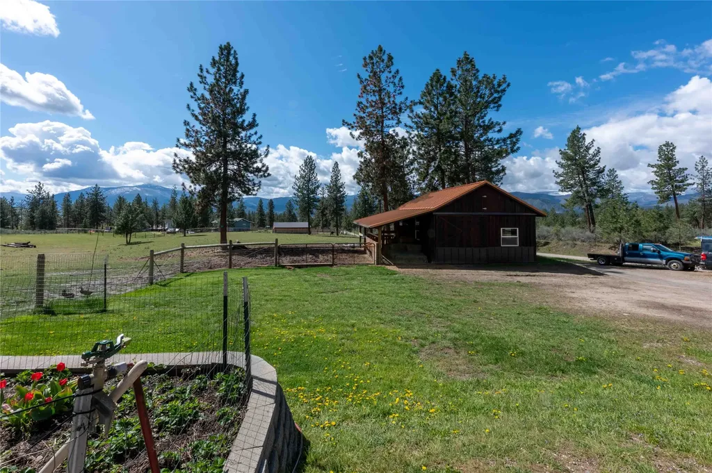 22 Pine Meadow Lane Plains MT 59859