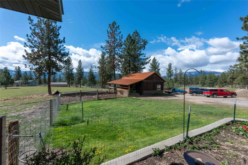 22 Pine Meadow Lane Plains MT 59859