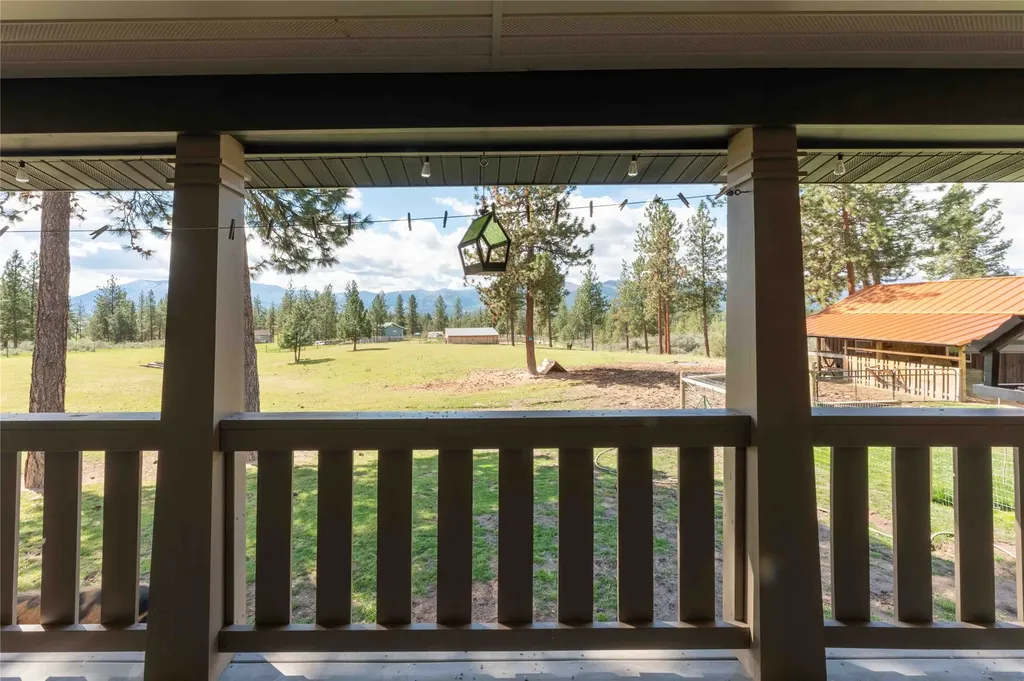 22 Pine Meadow Lane Plains MT 59859