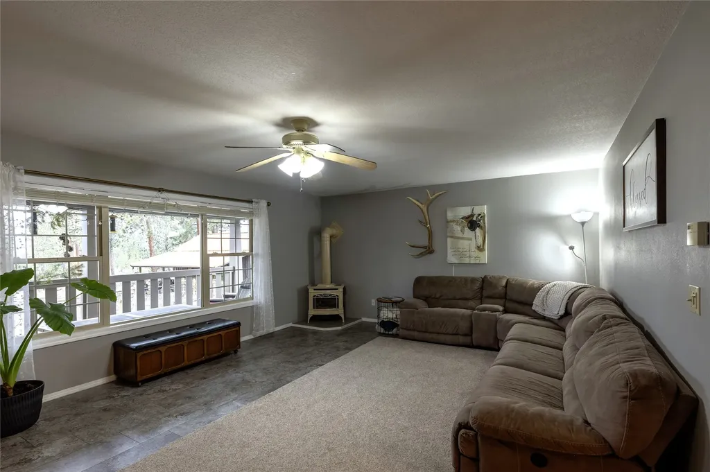 22 Pine Meadow Lane Plains MT 59859