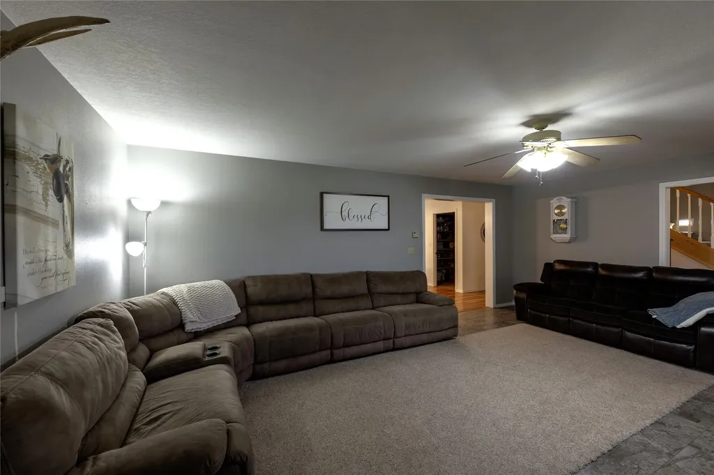 22 Pine Meadow Lane Plains MT 59859