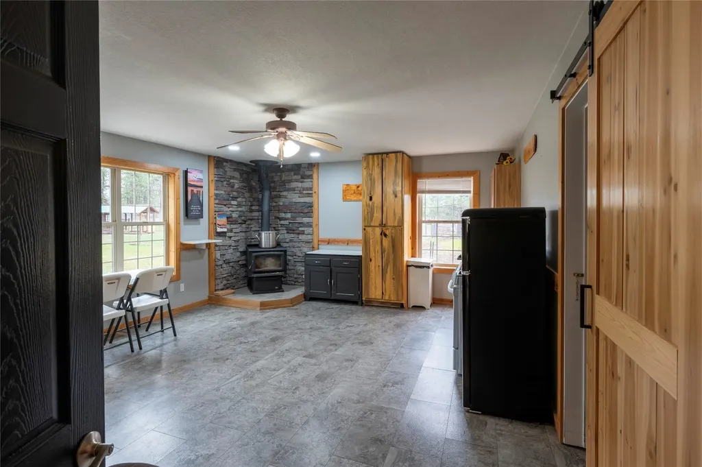 22 Pine Meadow Lane Plains MT 59859