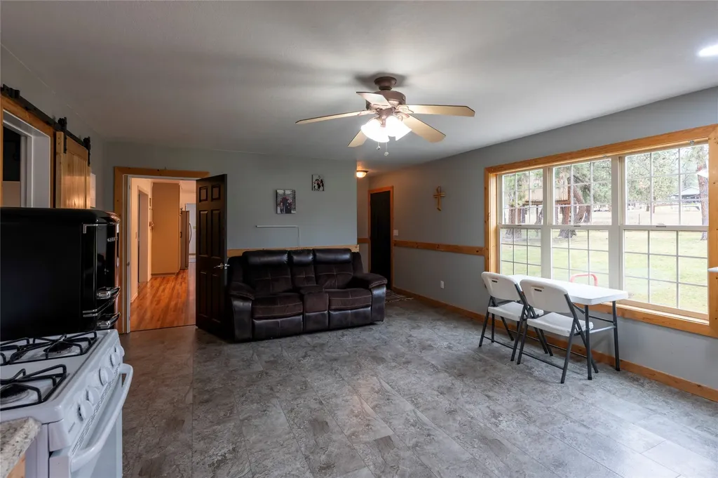 22 Pine Meadow Lane Plains MT 59859