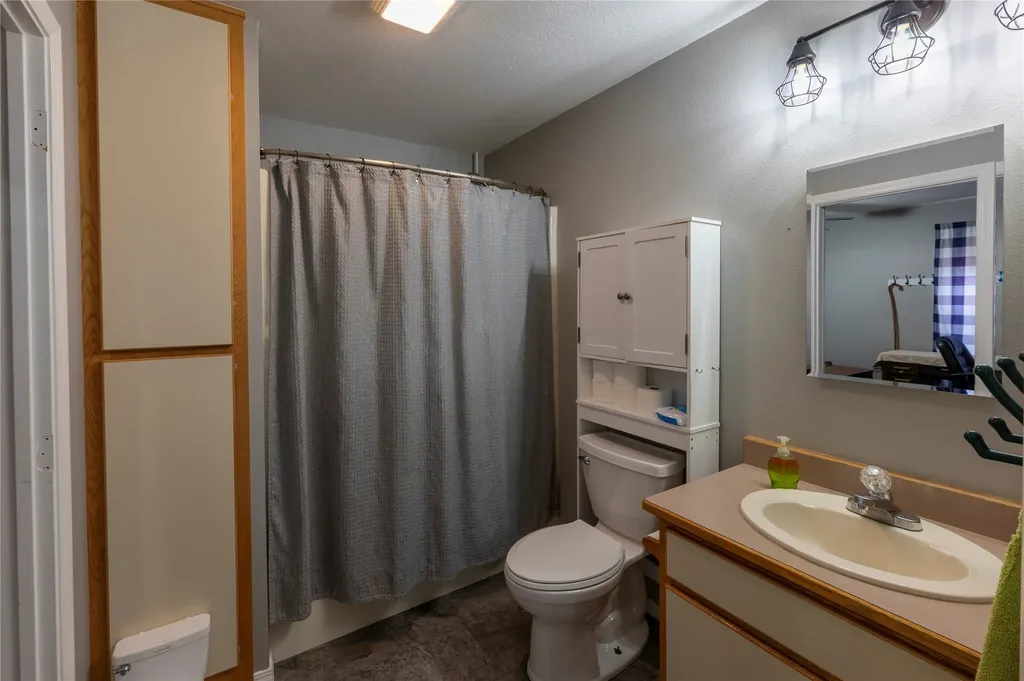 22 Pine Meadow Lane Plains MT 59859