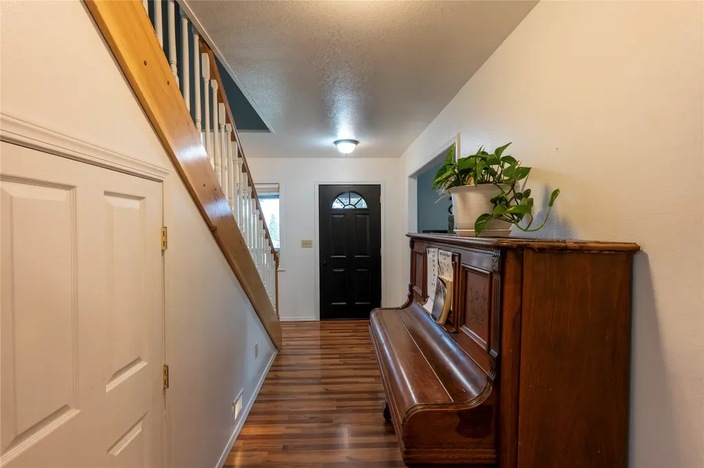 22 Pine Meadow Lane Plains MT 59859