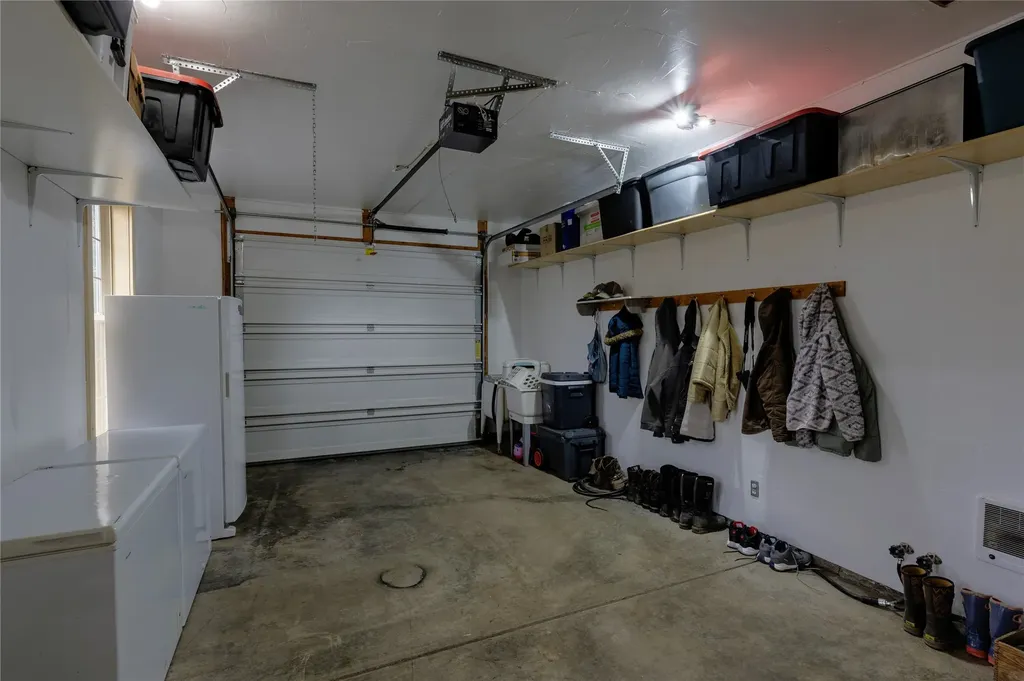 22 Pine Meadow Lane Plains MT 59859