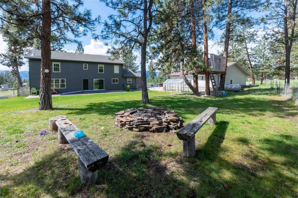 22 Pine Meadow Lane Plains MT 59859