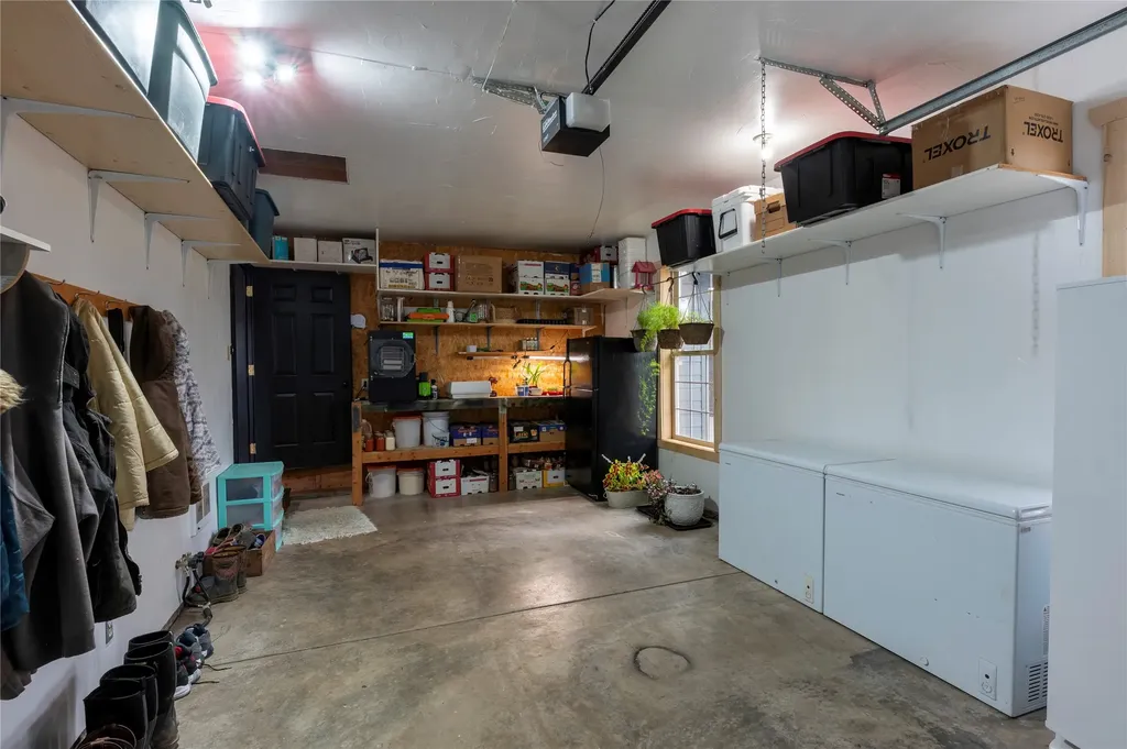 22 Pine Meadow Lane Plains MT 59859