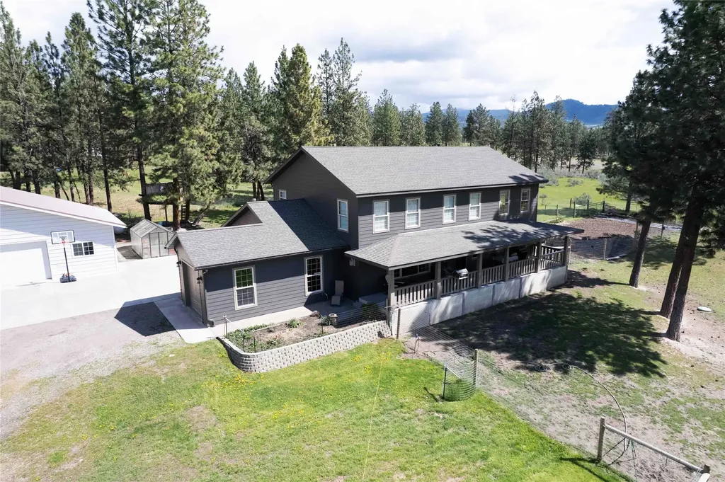 22 Pine Meadow Lane Plains MT 59859
