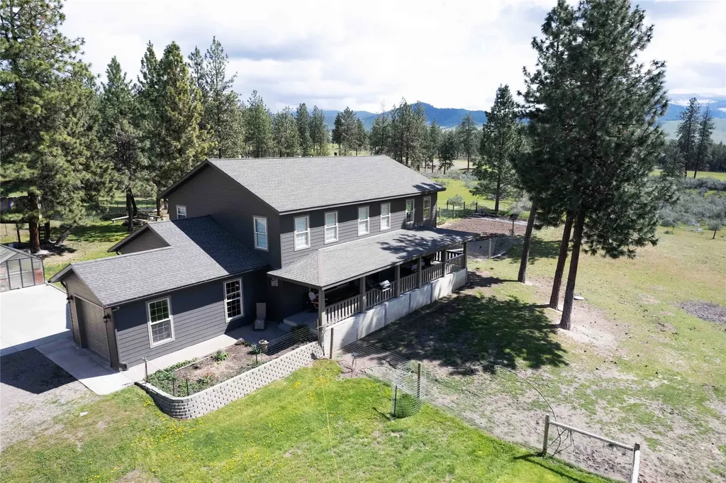 22 Pine Meadow Lane Plains MT 59859