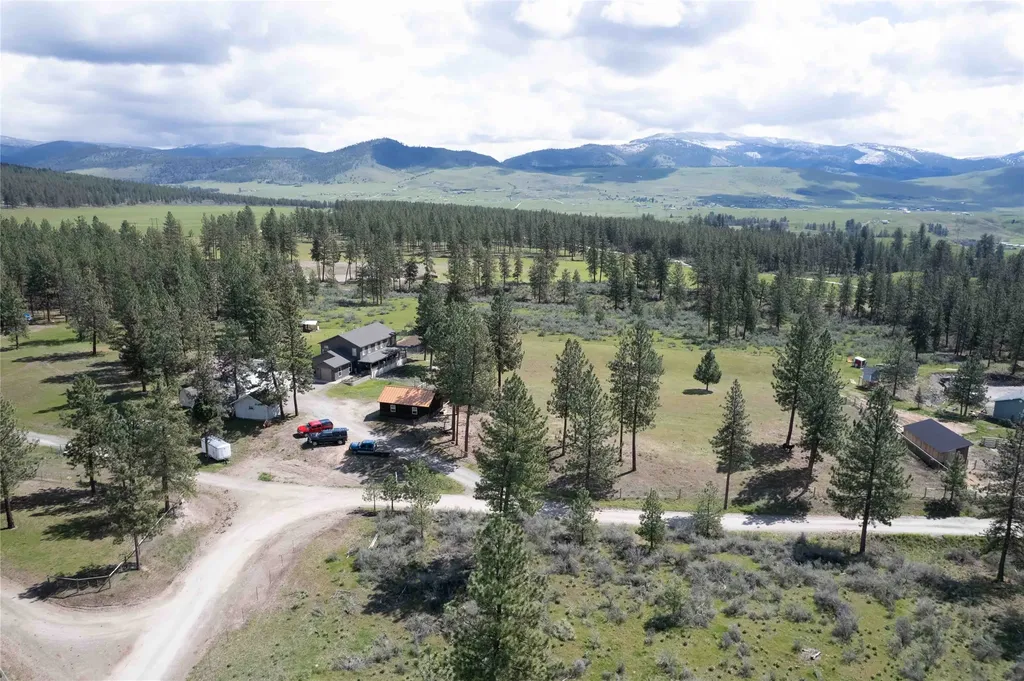 22 Pine Meadow Lane Plains MT 59859