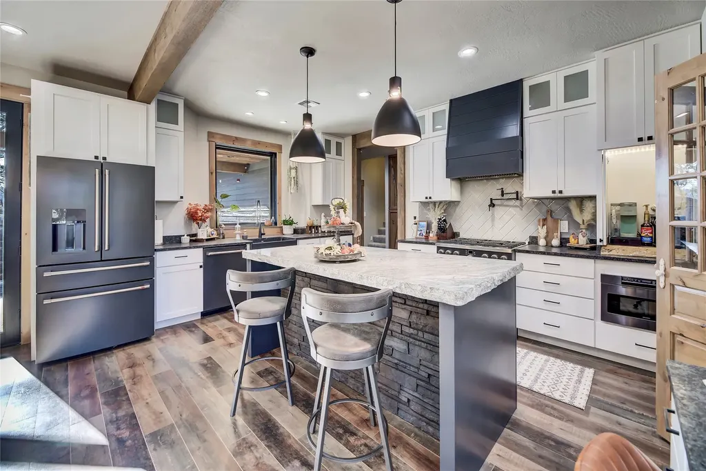 37 Quartz Creek Road Clancy MT 59634