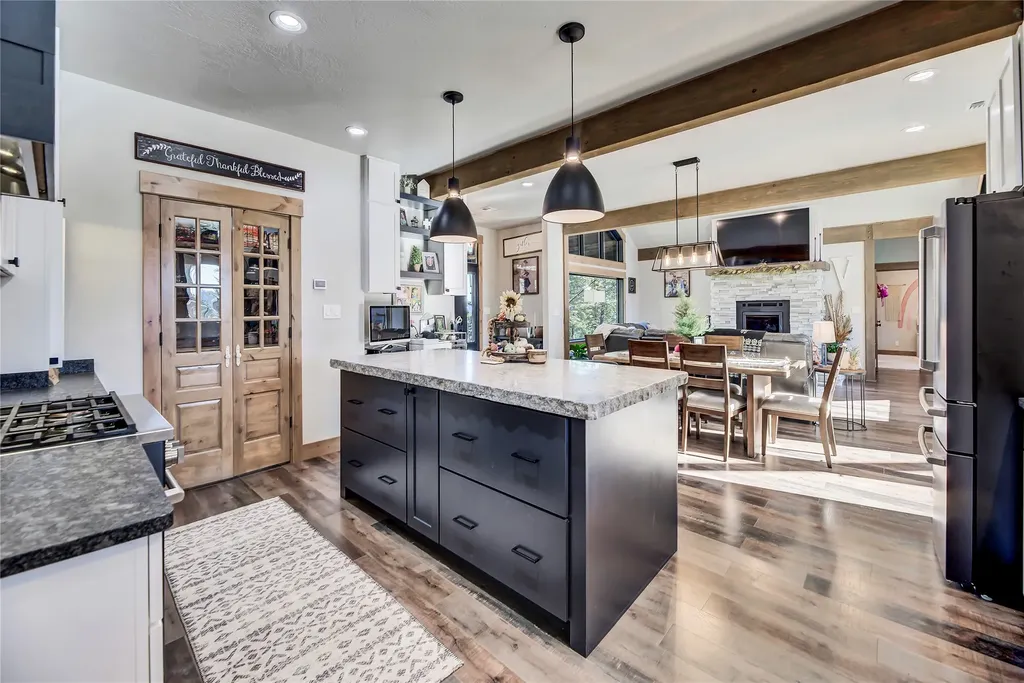 37 Quartz Creek Road Clancy MT 59634