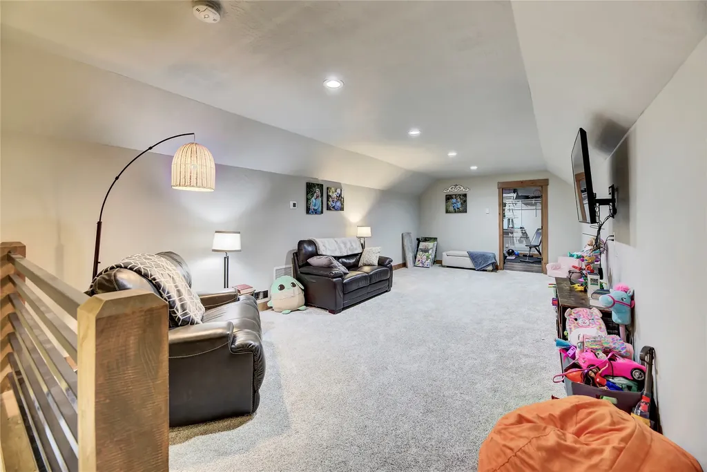 37 Quartz Creek Road Clancy MT 59634