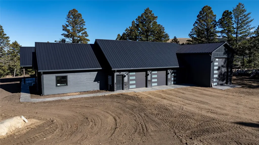 37 Quartz Creek Road Clancy MT 59634