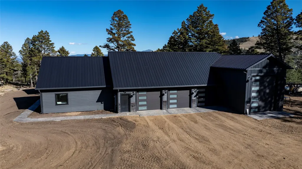 37 Quartz Creek Road Clancy MT 59634