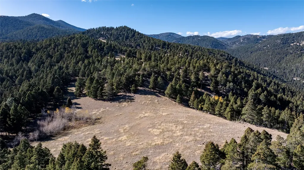 37 Quartz Creek Road Clancy MT 59634