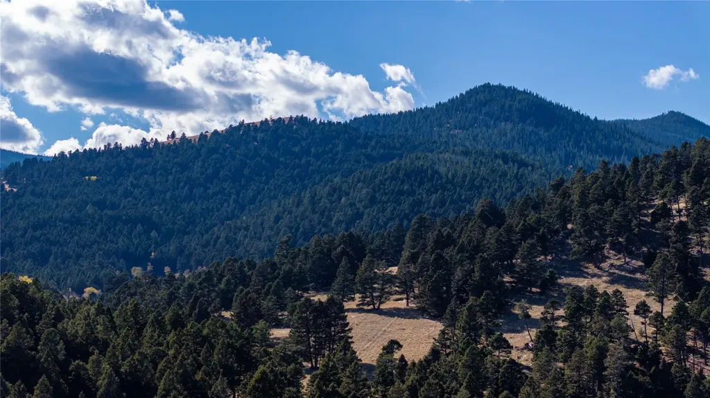 37 Quartz Creek Road Clancy MT 59634