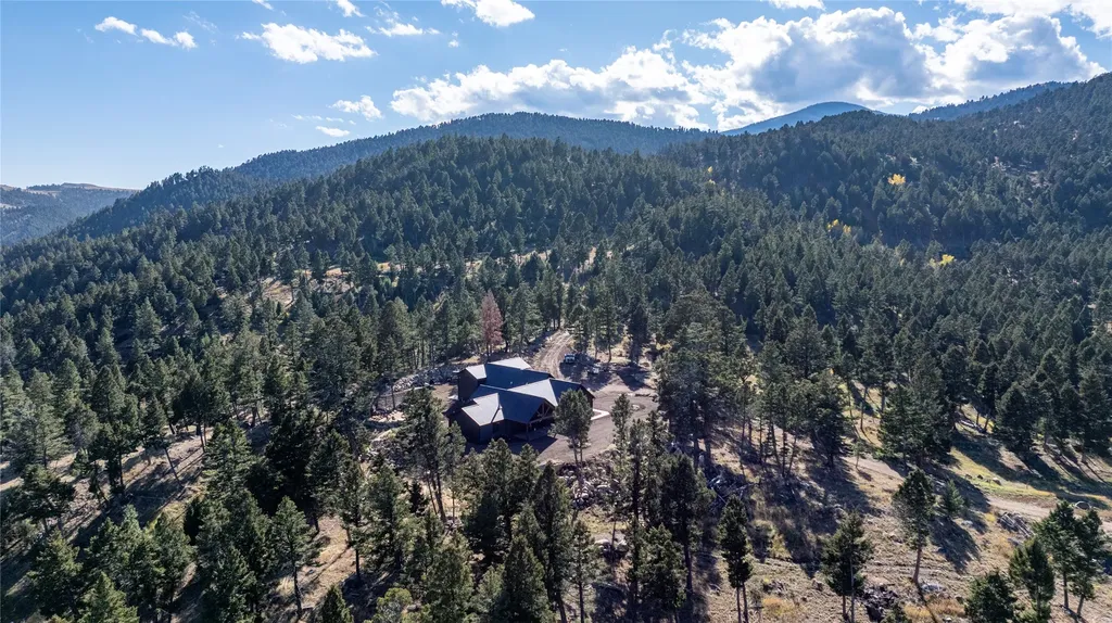 37 Quartz Creek Road Clancy MT 59634