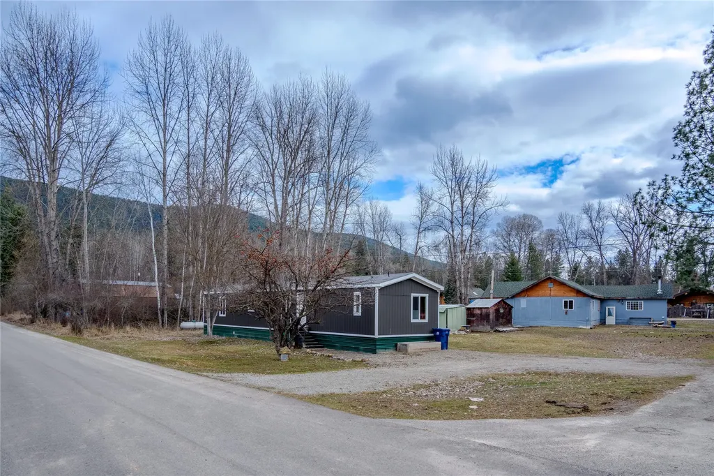 326 Pinewood Lane Libby MT 59923