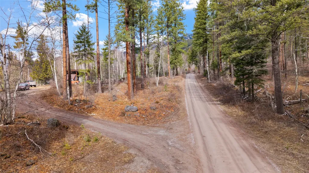 143 Parkview Lane Lakeside MT 59922