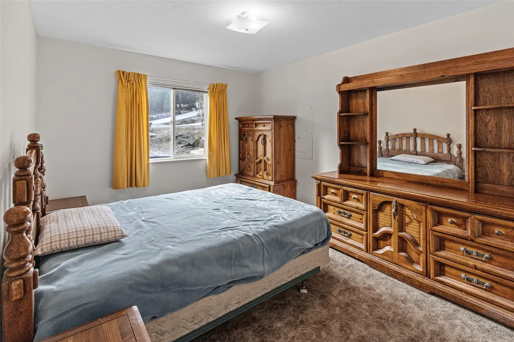 143 Parkview Lane Lakeside MT 59922