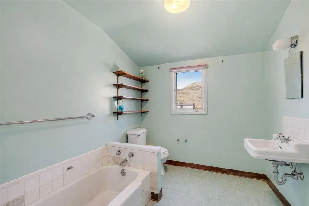 1308 Saint Charles Street Fort Benton MT 59442