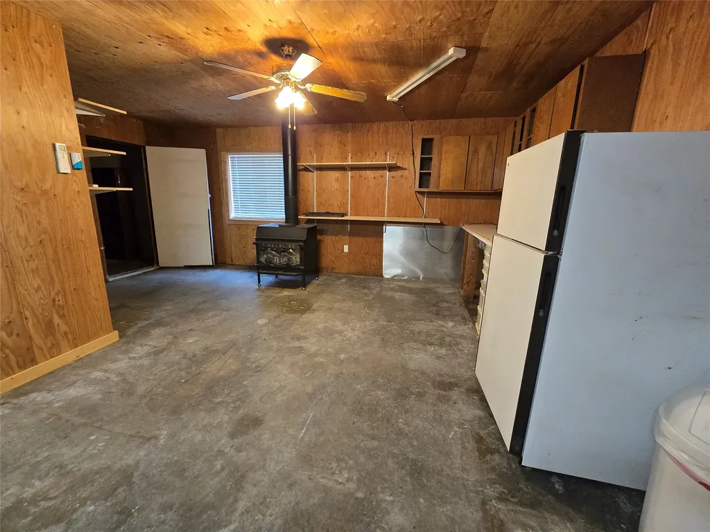 5731 Lake Creek Road Troy MT 59935