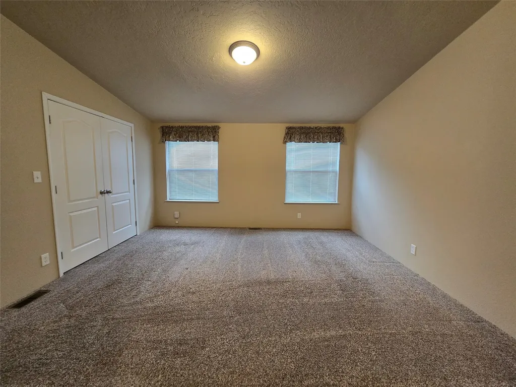 5731 Lake Creek Road Troy MT 59935