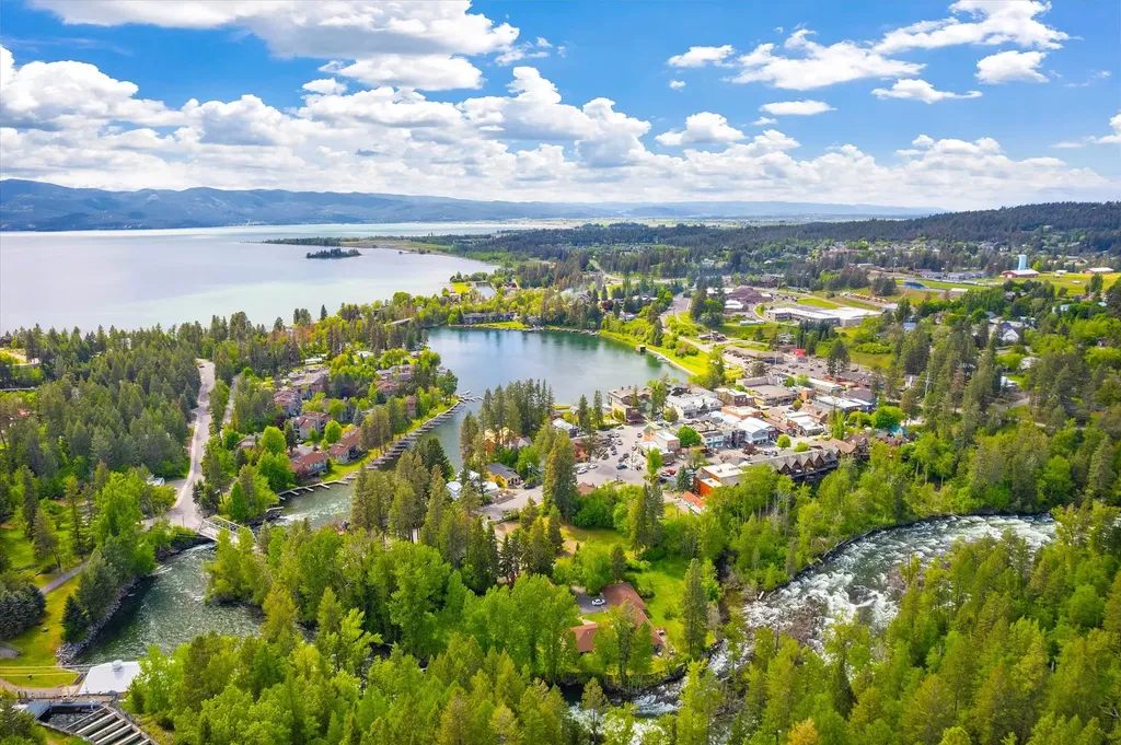 180 Vista Lane Bigfork MT 59911
