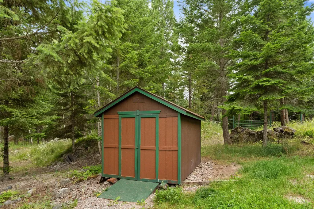 1146 Swan Hill Drive Bigfork MT 59911