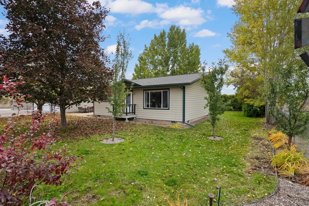 1156 Falcon Acres Loop Columbia Falls MT 59912