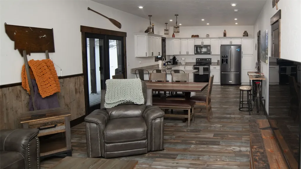 5 Fox Trail Way Anaconda MT 59711