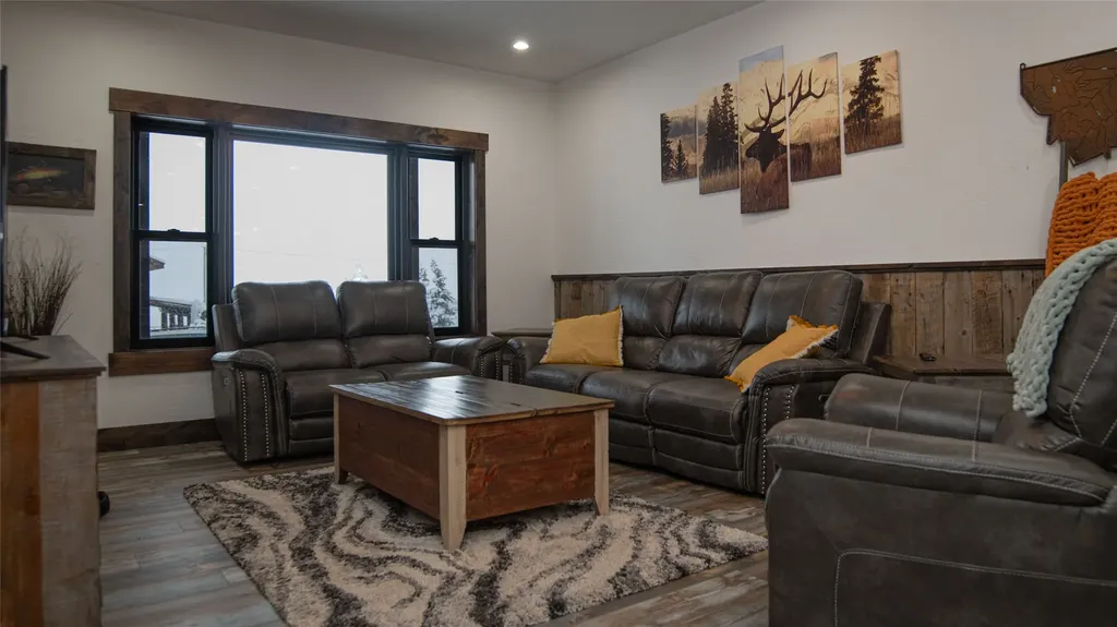 5 Fox Trail Way Anaconda MT 59711