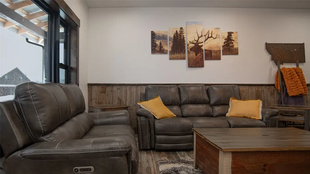 5 Fox Trail Way Anaconda MT 59711