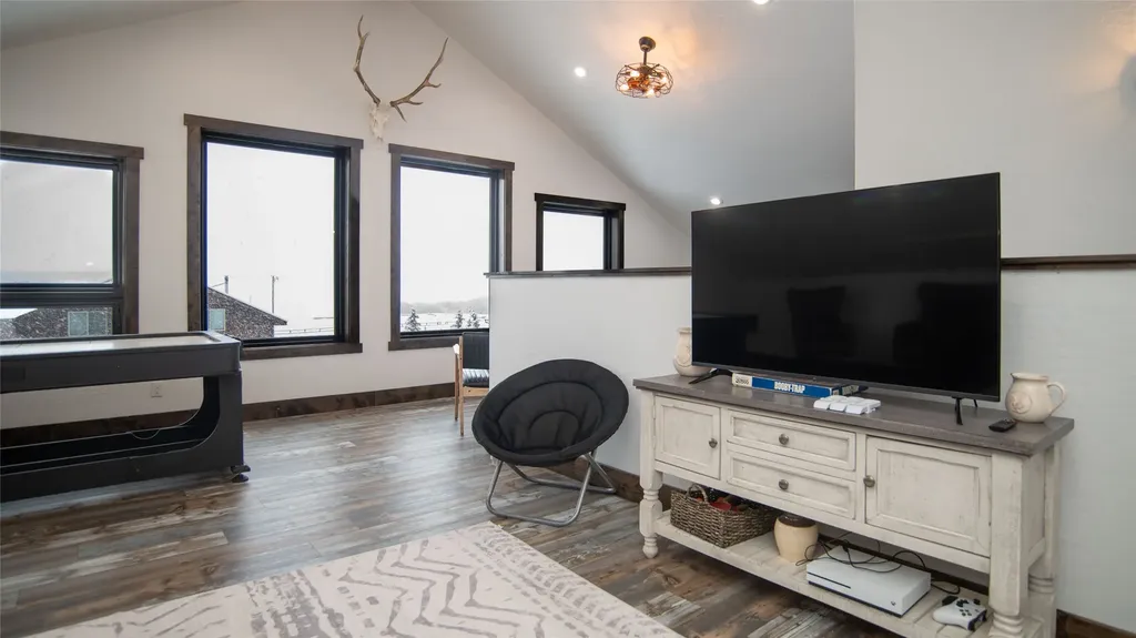 5 Fox Trail Way Anaconda MT 59711