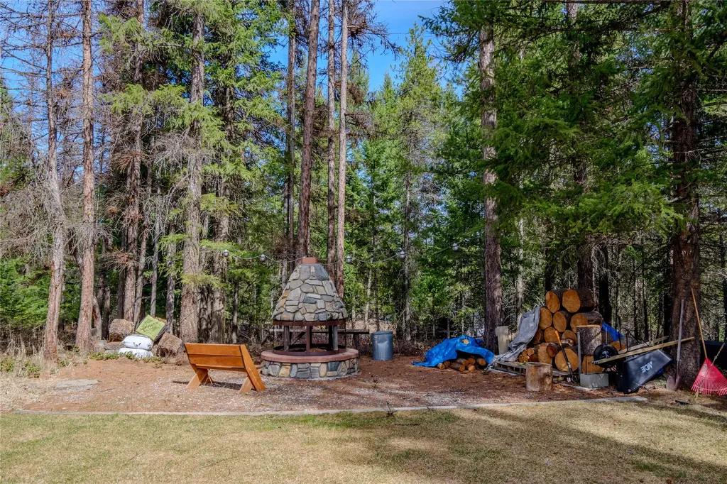 107 Sugarloaf Lane Libby MT 59923