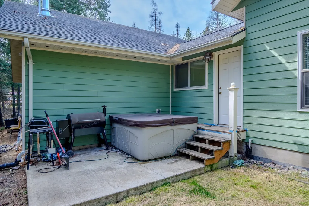 107 Sugarloaf Lane Libby MT 59923