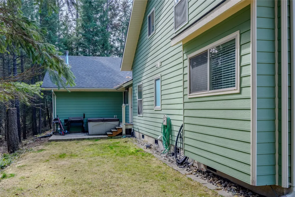 107 Sugarloaf Lane Libby MT 59923