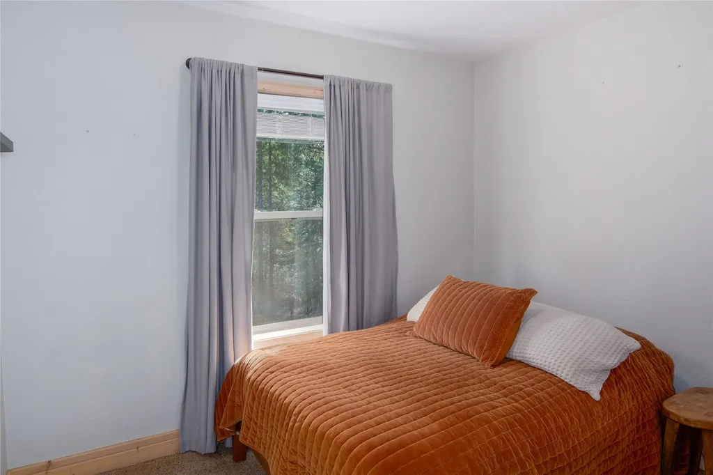 107 Sugarloaf Lane Libby MT 59923